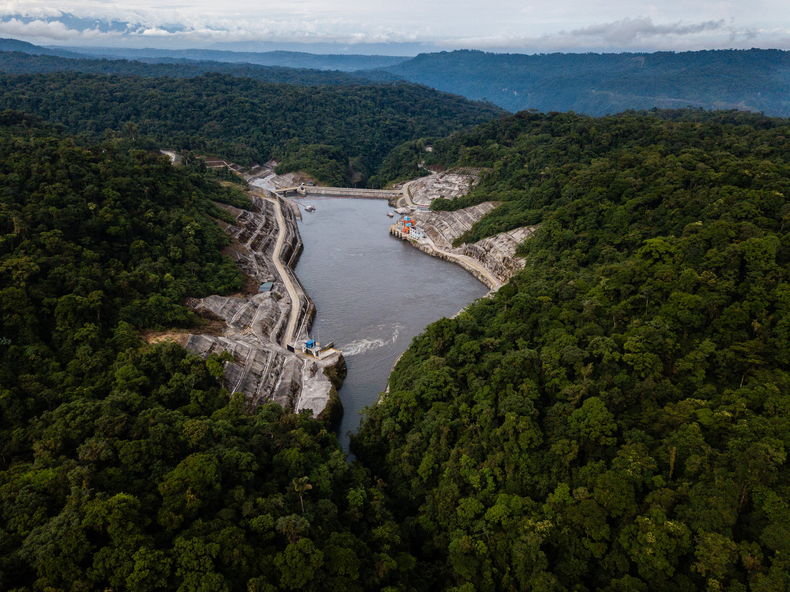 La presa ecuatoriana Coca Codo Sinclair rápidamente presentó problemas de infraestructura.