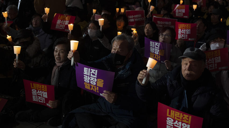El Presidente Yoon Suk-yeol desató una crisis política en Corea del Sur
