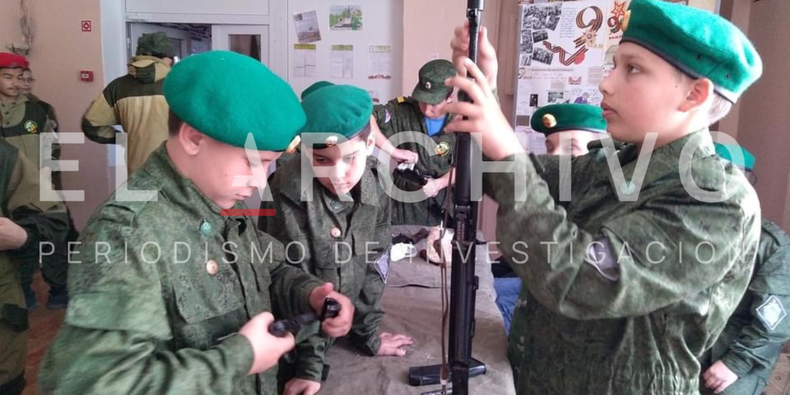 Niños Con Uniforme Militar De La URSS, Niños Militares, Niños