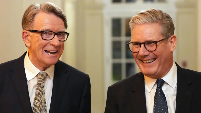 La sombra de Jeffrey Epstein se extiende sobre el gobierno del Reino Unido La sombra de Jeffrey Epstein se extiende sobre el gobierno del Reino Unido